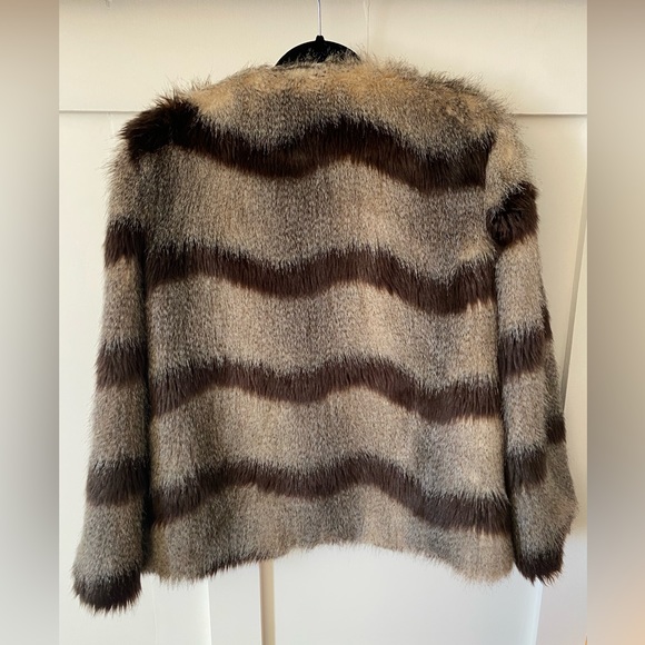 Mural Faux Fur Jacket excellent condition - Picture 4 of 4